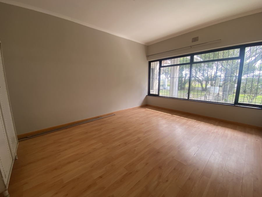To Let 4 Bedroom Property for Rent in Milnerton Central Western Cape